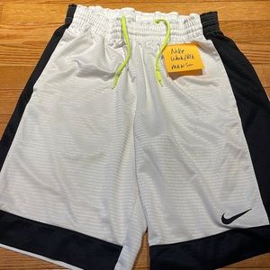 Nike athletic white with black men’s size small